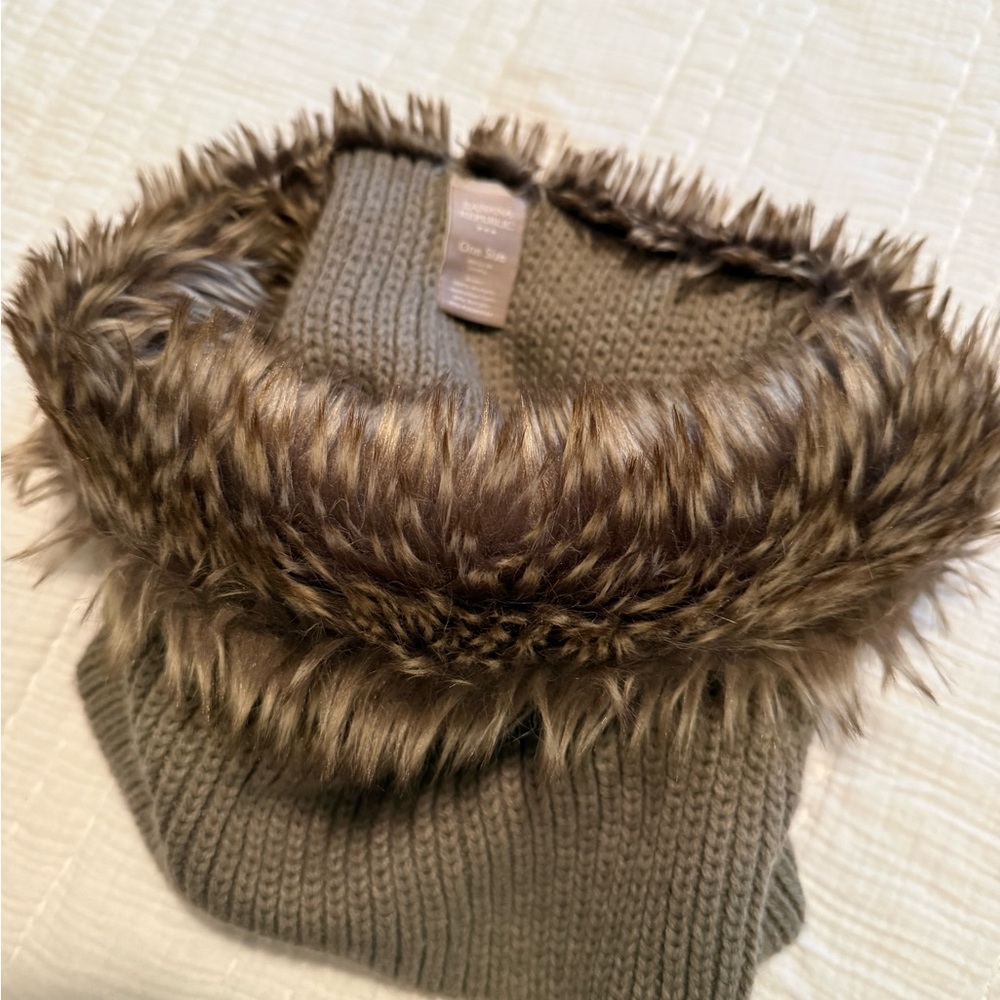 Banana Republic Faux Fur Trimmed Knit Scarf